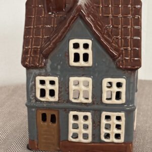 Keramikhus Blågrå med Tegeltak